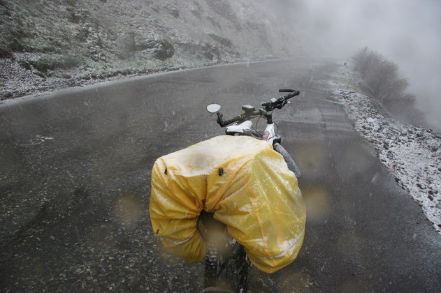 Юрин велосипед. Семеновский перевал. 02.05.2010