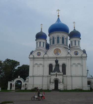 Рогочевский храм с парадной стороны