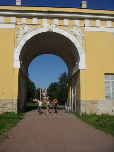 въездные ворота Ломоносова