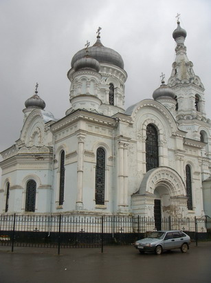 Центральный храм Малоярославца.